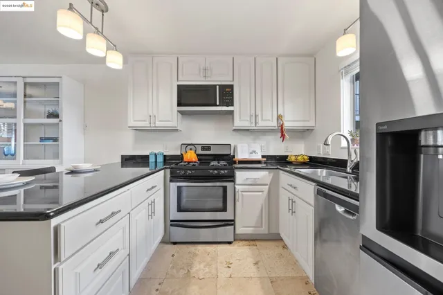 $509,000 | 1701 Central Avenue, Unit E, Alameda, CA 94501