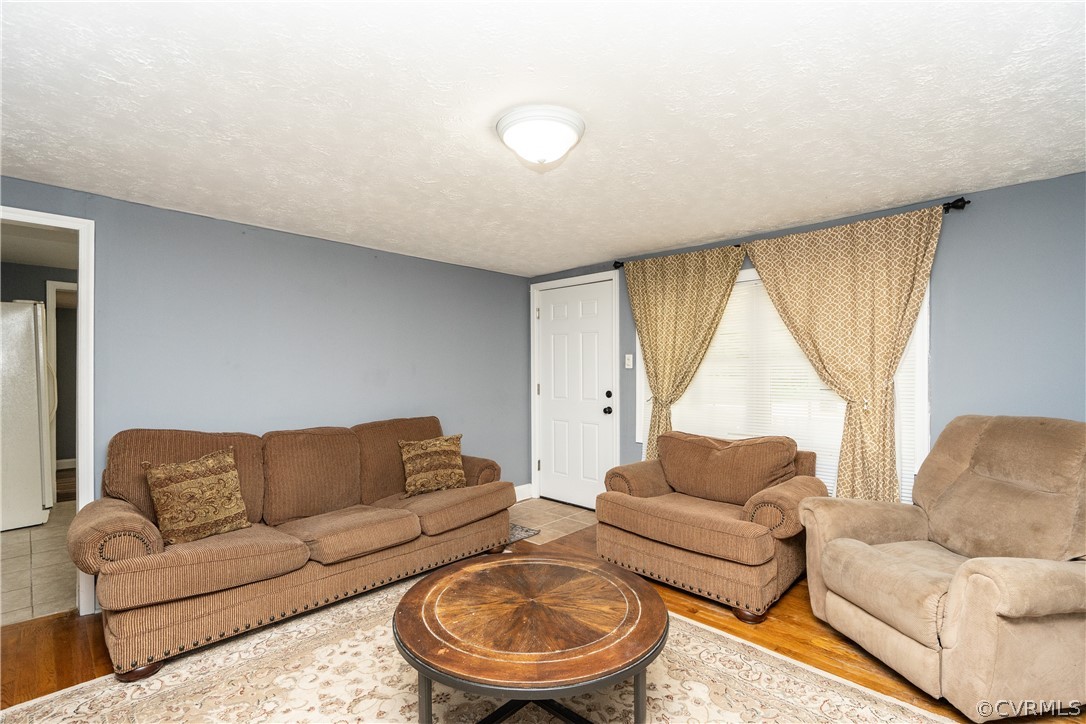 27615 Flank Road Petersburg, VA 23805 - Photo 5 of 21 Gallery Image 5