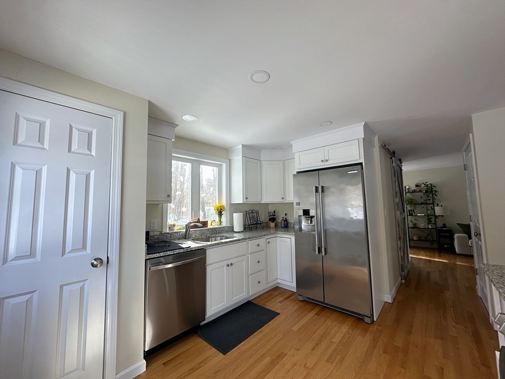 4 Upton Street Halifax, MA 02338 - Photo 4 of 25