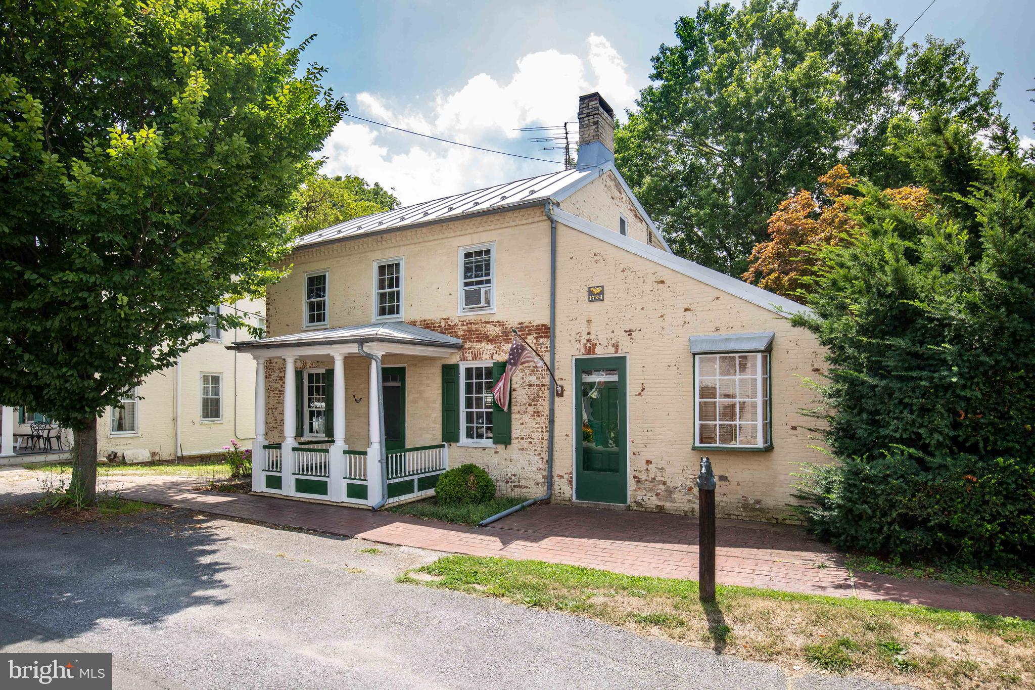 Beautiful 3BR historical home on 3/4 of an acre