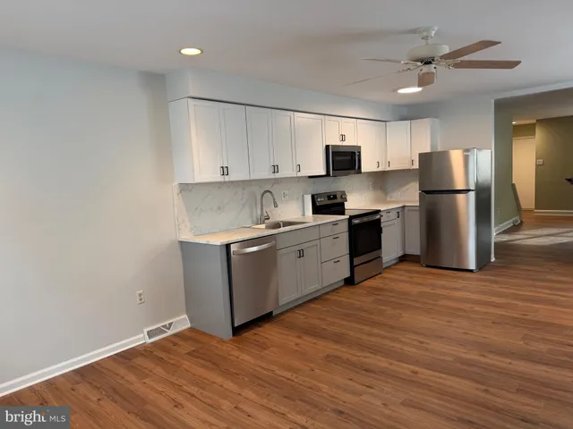 $2,350 | 310 Deano Way, Harleysville, PA 19438