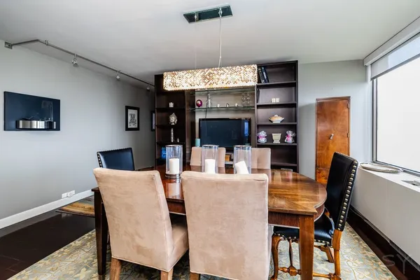 $11,000 | 2800 North Lake Shore Drive, Unit 38143816, Chicago, IL 60657