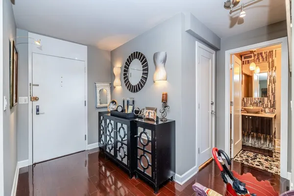 $11,000 | 2800 North Lake Shore Drive, Unit 38143816, Chicago, IL 60657