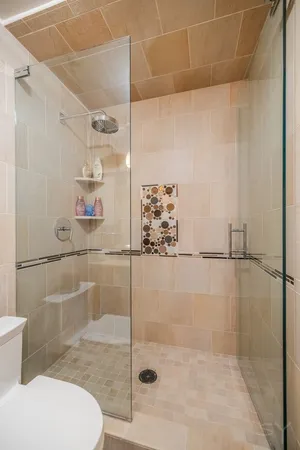 $11,000 | 2800 North Lake Shore Drive, Unit 38143816, Chicago, IL 60657