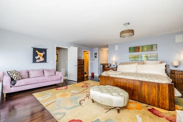 $11,000 | 2800 North Lake Shore Drive, Unit 38143816, Chicago, IL 60657
