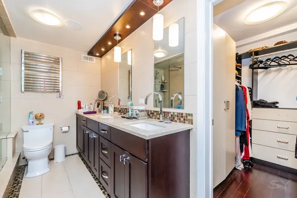 $11,000 | 2800 North Lake Shore Drive, Unit 38143816, Chicago, IL 60657