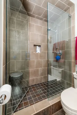 $11,000 | 2800 North Lake Shore Drive, Unit 38143816, Chicago, IL 60657