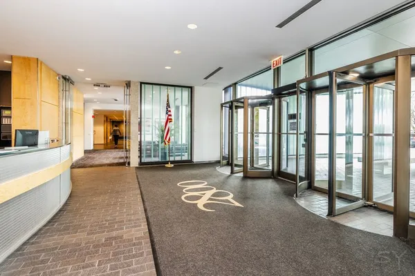 $11,000 | 2800 North Lake Shore Drive, Unit 38143816, Chicago, IL 60657