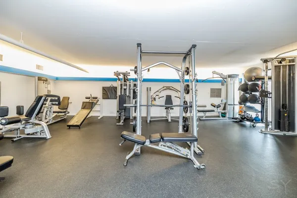 $11,000 | 2800 North Lake Shore Drive, Unit 38143816, Chicago, IL 60657