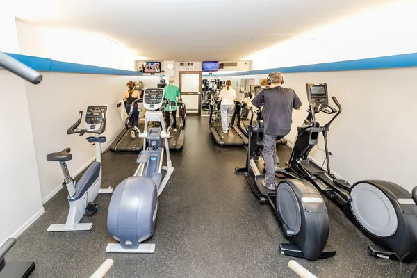 $11,000 | 2800 North Lake Shore Drive, Unit 38143816, Chicago, IL 60657