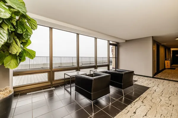 $11,000 | 2800 North Lake Shore Drive, Unit 38143816, Chicago, IL 60657