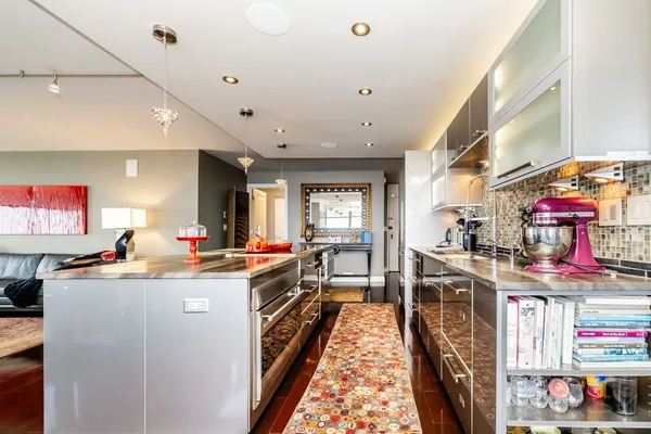 $11,000 | 2800 North Lake Shore Drive, Unit 38143816, Chicago, IL 60657