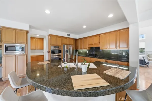 $5,950 | 8251 East Marblehead Way, Anaheim Hills, CA 92808