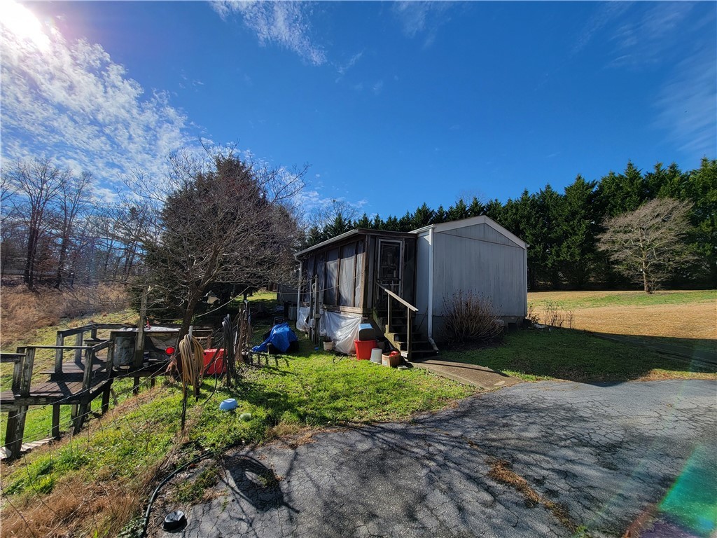 181 Praters Creek Road Pickens, SC 29671 - Photo 5 of 20