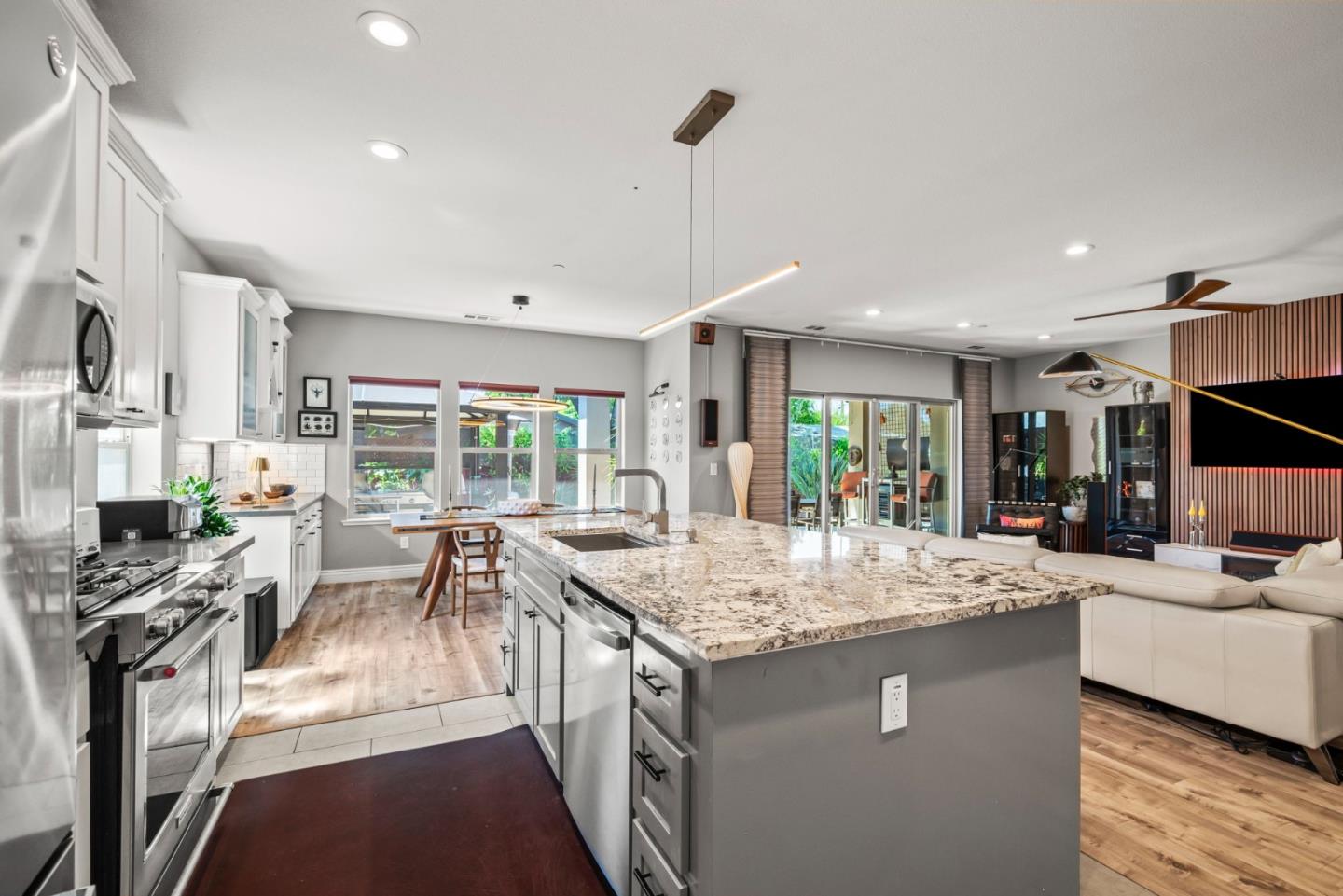 2605 Gunn Road Carmichael, CA 95608 - Photo 13 of 39