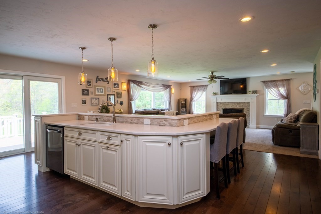 46 Forge Road Freetown, MA 02702 - Photo 15 of 38