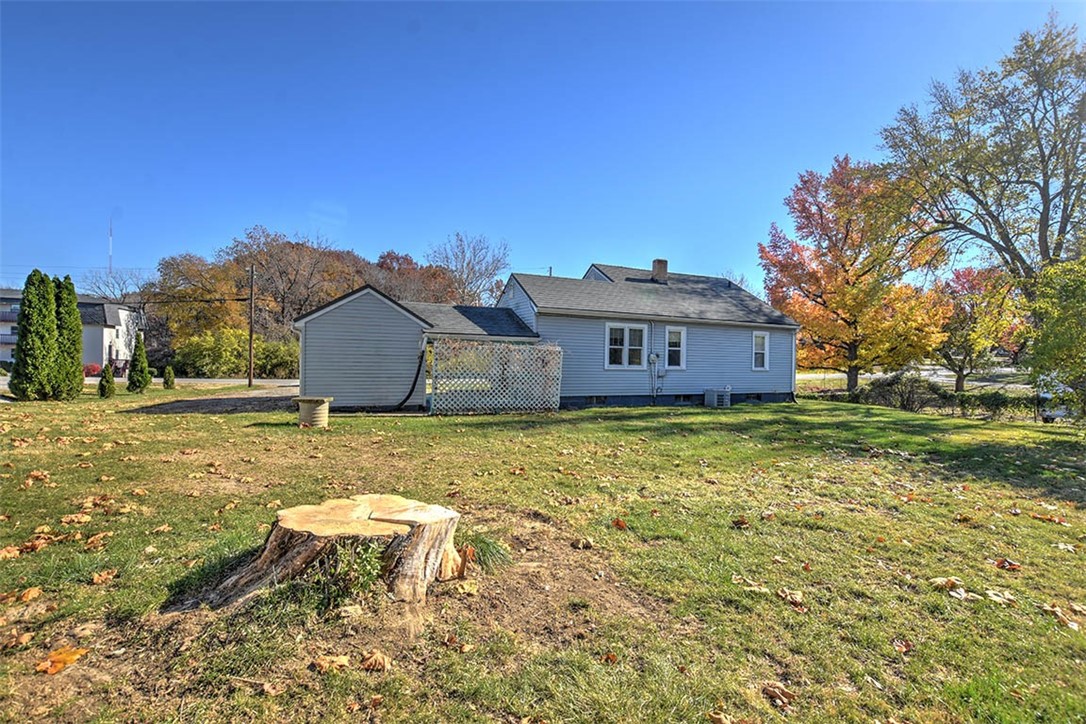 1765 South Fairview Avenue Decatur, IL 62521 - Photo 21 of 24 a house view with a garden space