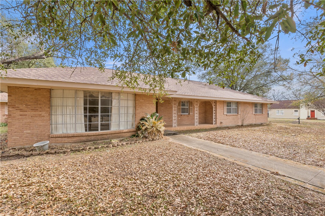 506 Maple Street Calvert, TX 77837 - Photo 2 of 40