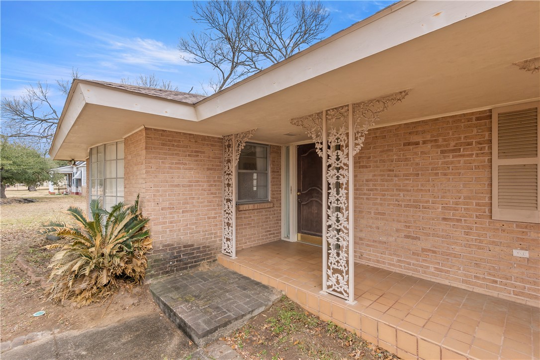 506 Maple Street Calvert, TX 77837 - Photo 4 of 40