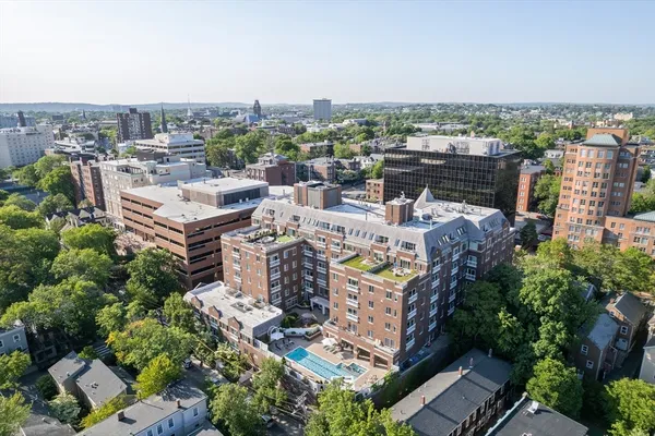$995,000 | 950 Massachusetts Avenue, Unit 307, Cambridge, MA 02139