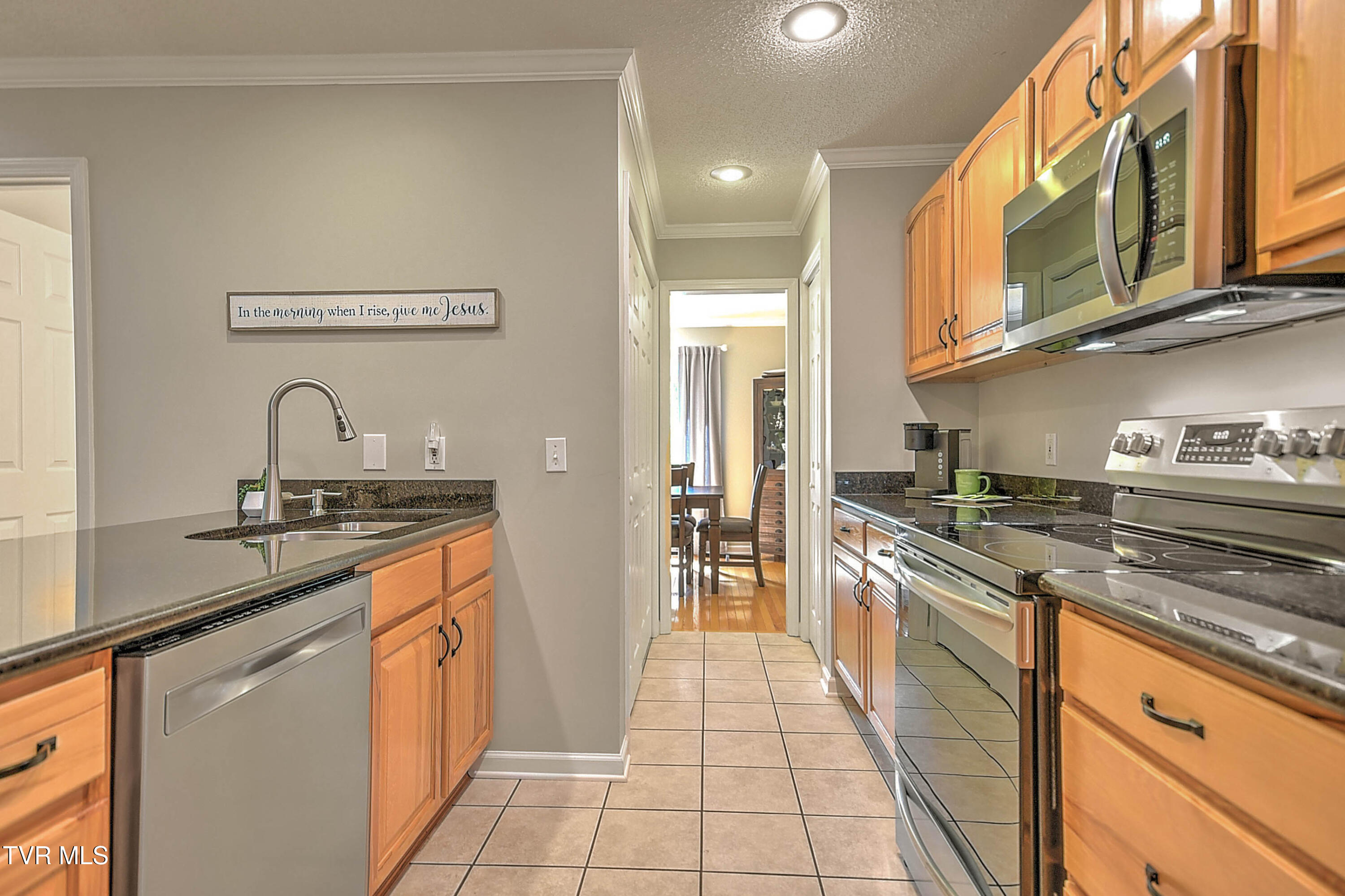 140 Robinson Walk, Unit B Bristol, TN 37620 - Photo 15 of 57 140 Robinson Walk GUnit-20