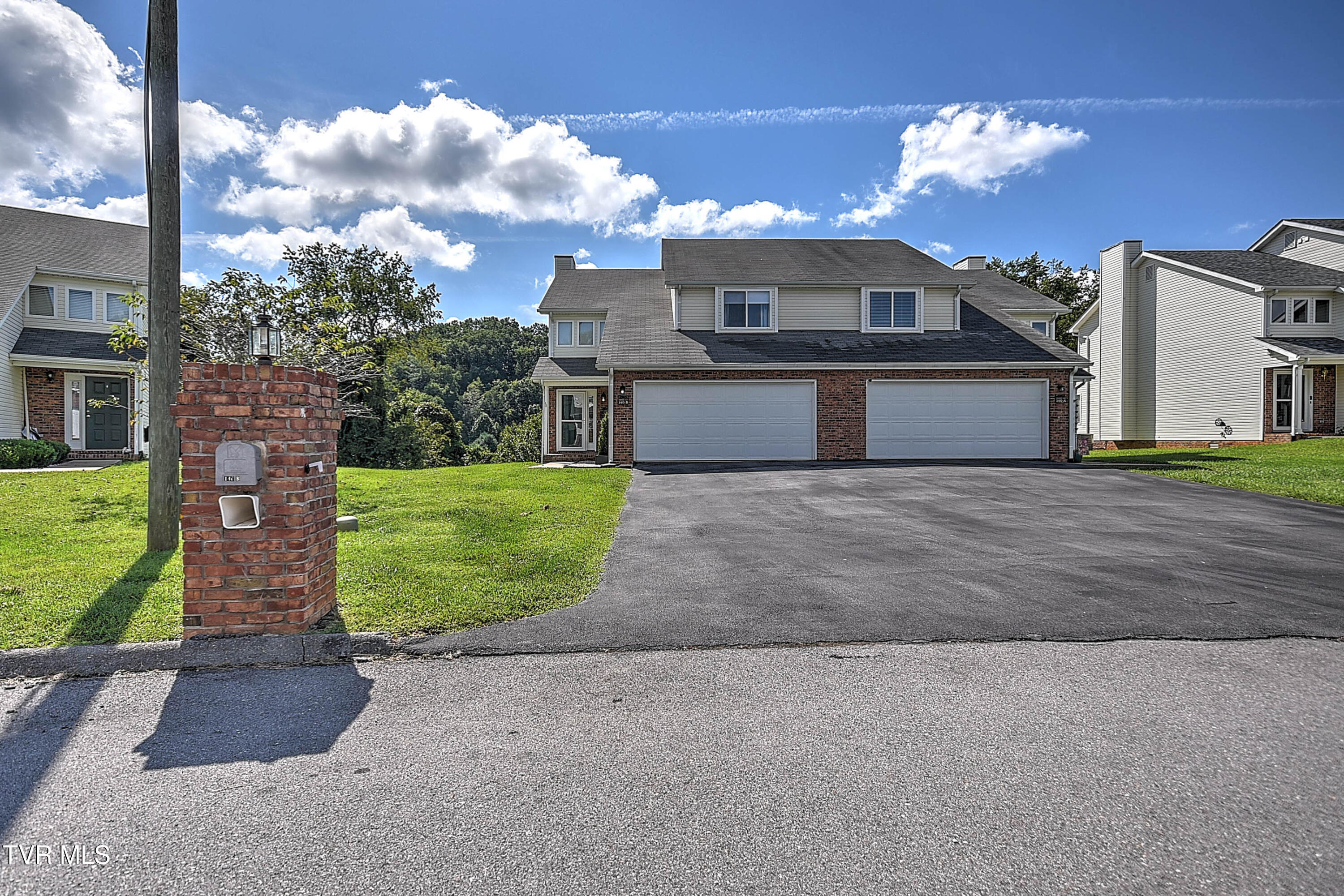140 Robinson Walk, Unit B Bristol, TN 37620 - Photo 2 of 57 140 Robinson Walk GUnit