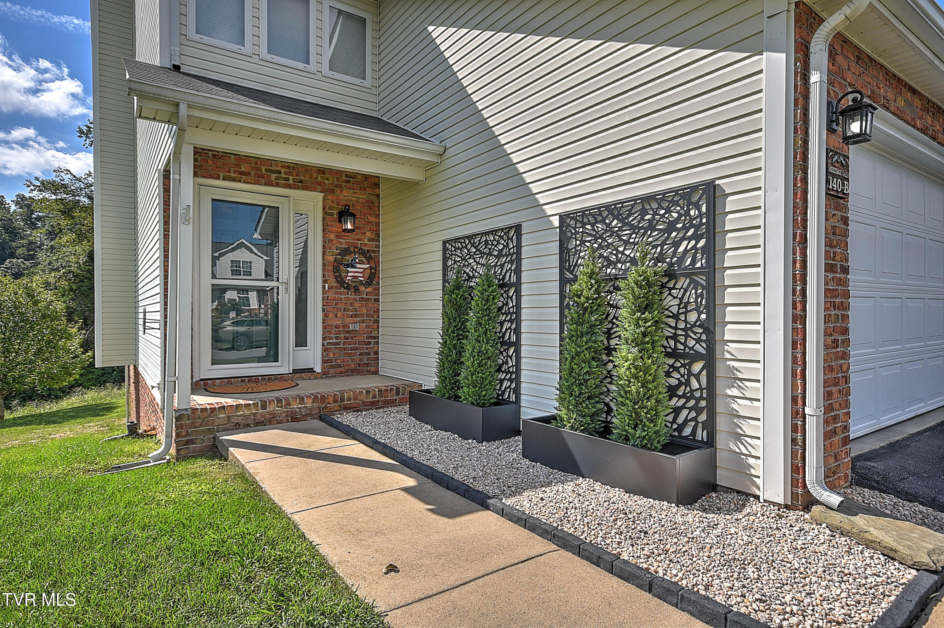 140 Robinson Walk, Unit B Bristol, TN 37620 - Photo 4 of 57 140 Robinson Walk GUnit-6