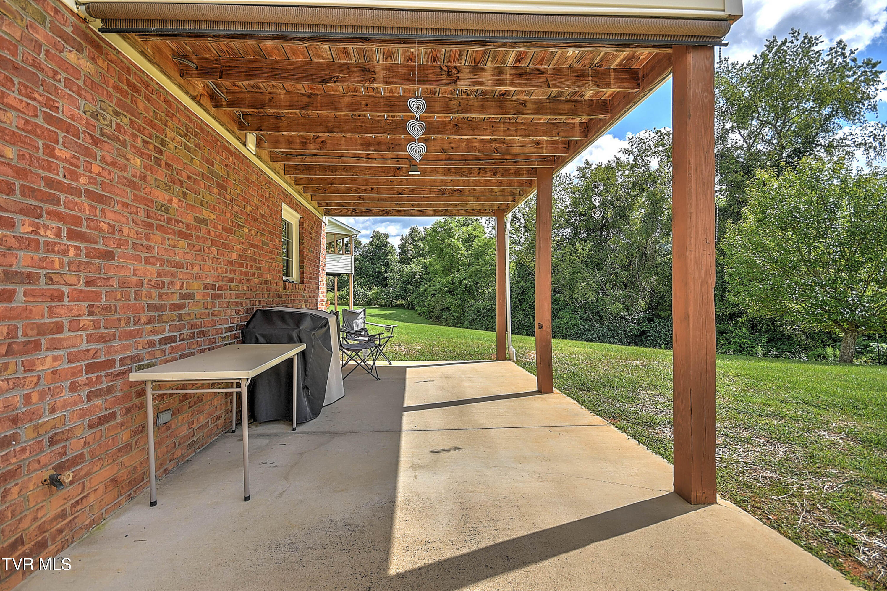 140 Robinson Walk, Unit B Bristol, TN 37620 - Photo 46 of 57 140 Robinson Walk GUnit-55