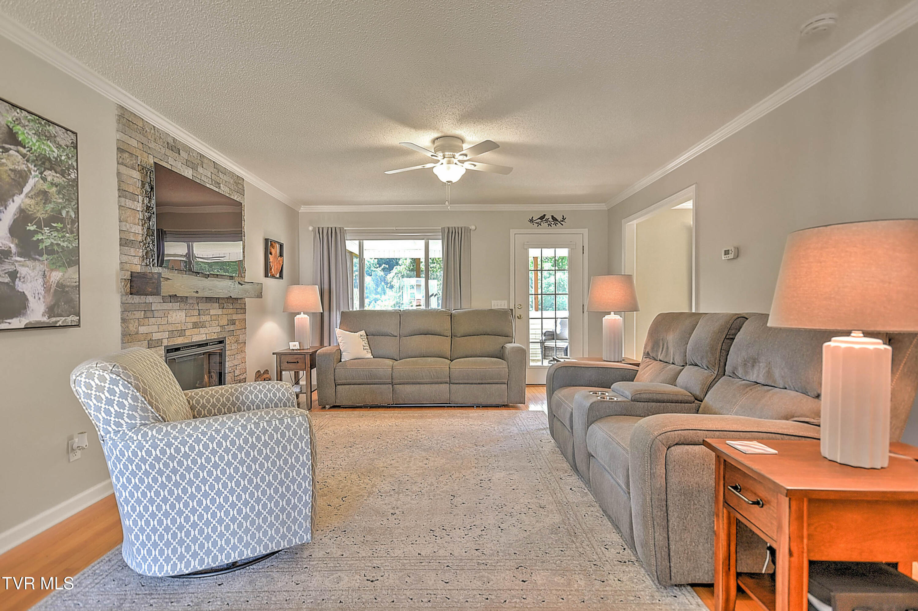 140 Robinson Walk, Unit B Bristol, TN 37620 - Photo 6 of 57 140 Robinson Walk GUnit-8