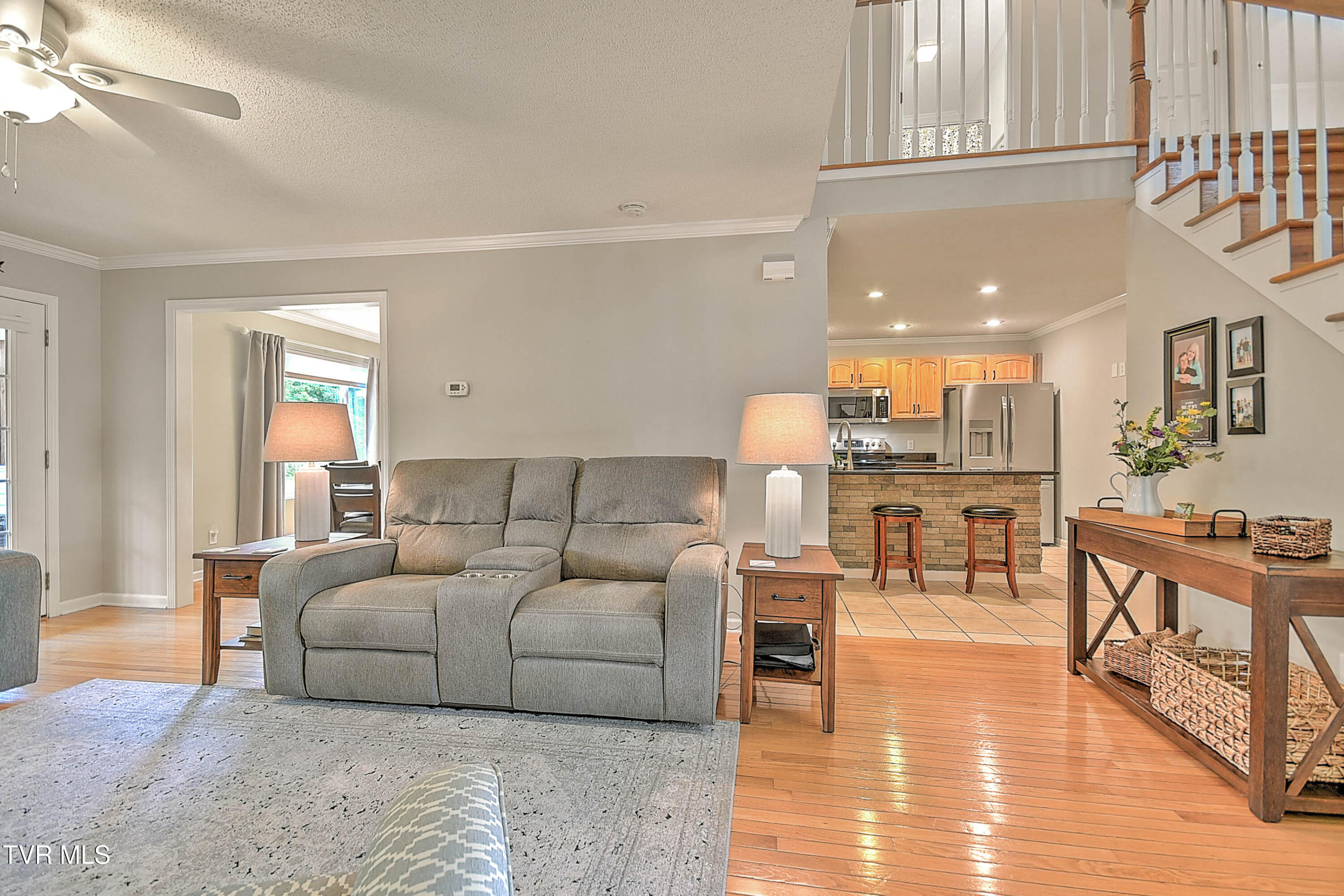 140 Robinson Walk, Unit B Bristol, TN 37620 - Photo 7 of 57 140 Robinson Walk GUnit-9