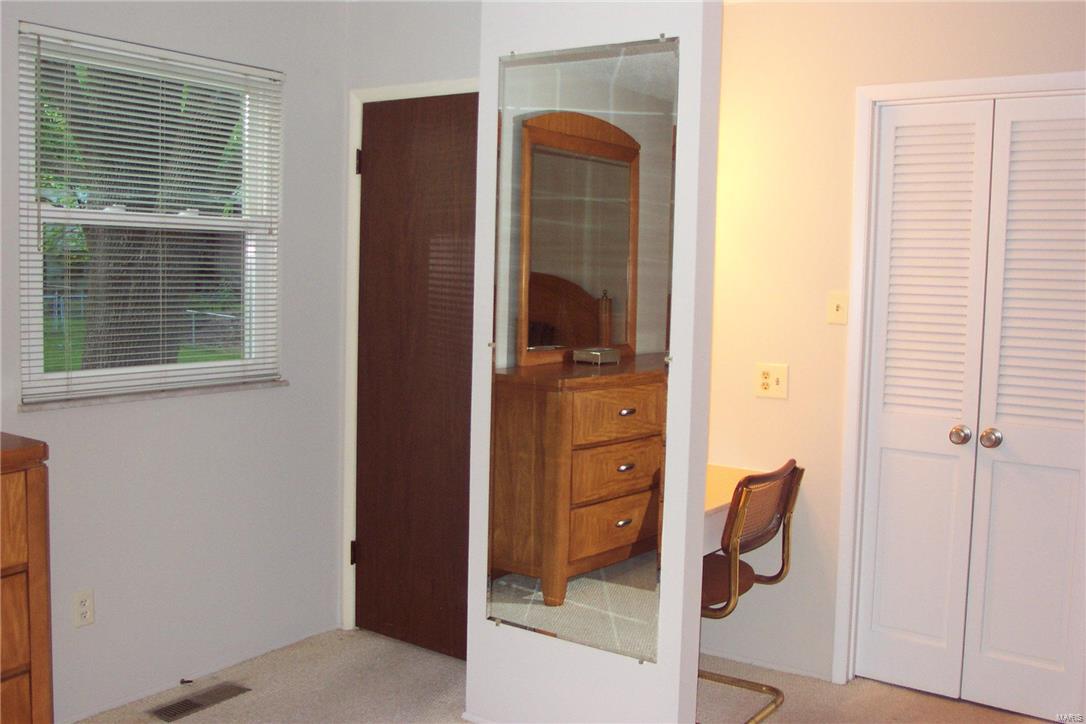 751 Shallowcreek Ballwin, MO 63021 - Photo 21 of 33 Gallery Image 21