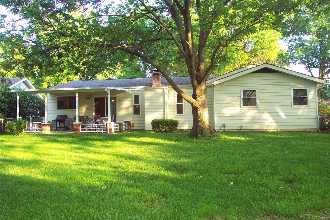 751 Shallowcreek Ballwin, MO 63021 - Photo 32 of 33 Gallery Image 32