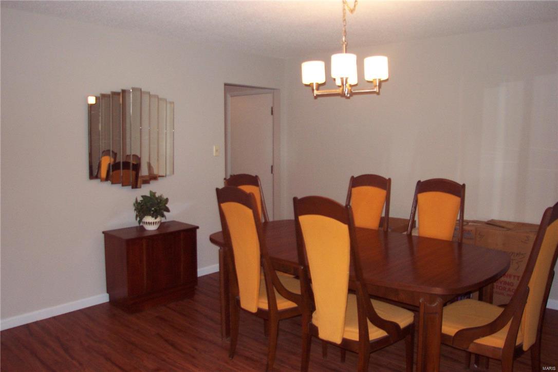 751 Shallowcreek Ballwin, MO 63021 - Photo 6 of 33 Gallery Image 6