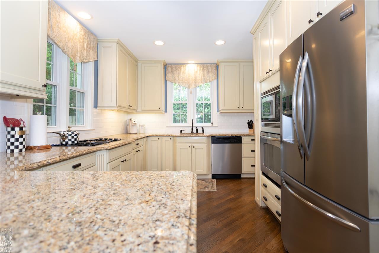 1043 Harvard Road Grosse Pointe, MI 48230 - Photo 7 of 33 31351581-6.JPG