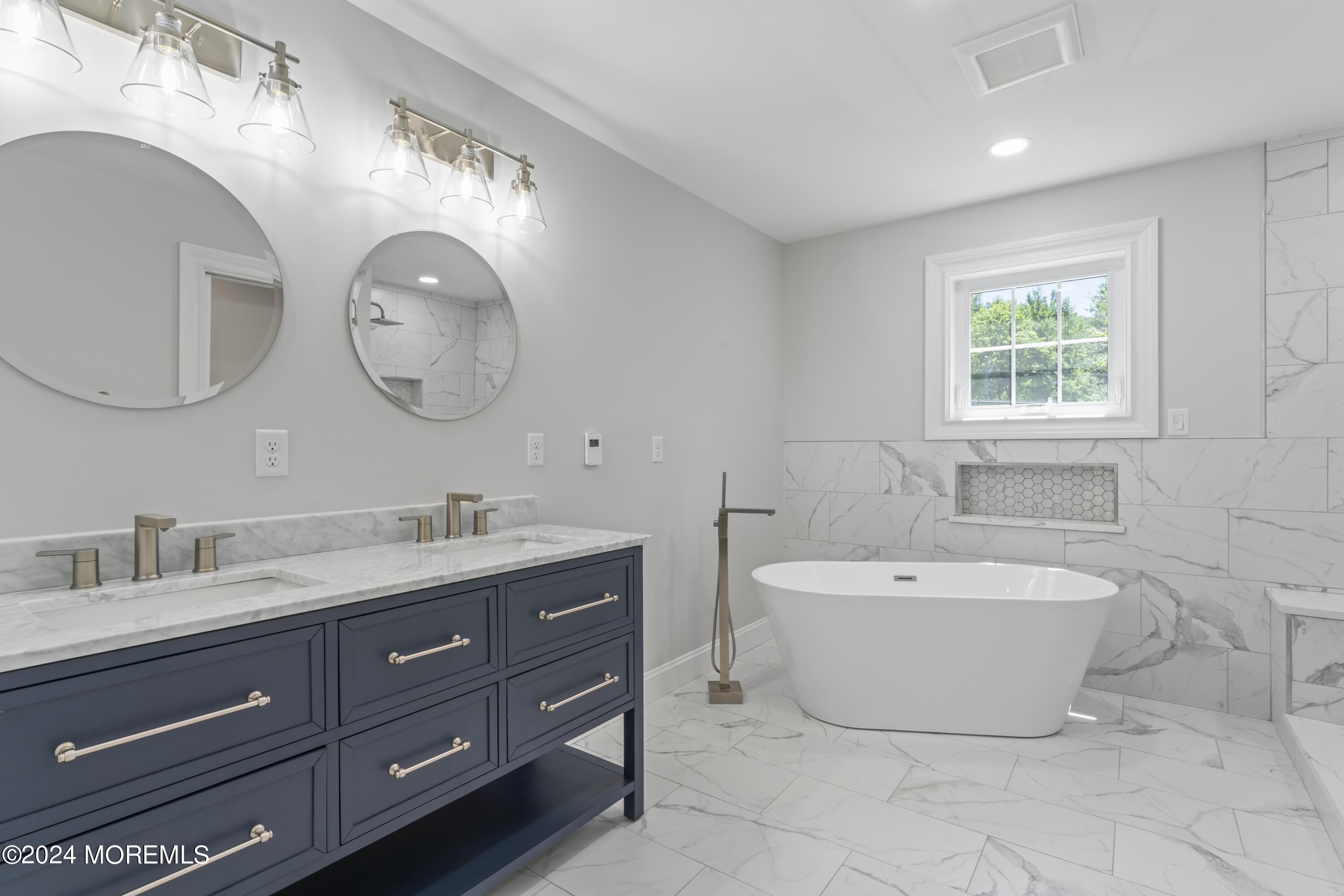 282 West Farms Road Farmingdale, NJ 07727 - Photo 56 of 77 Primary Bath