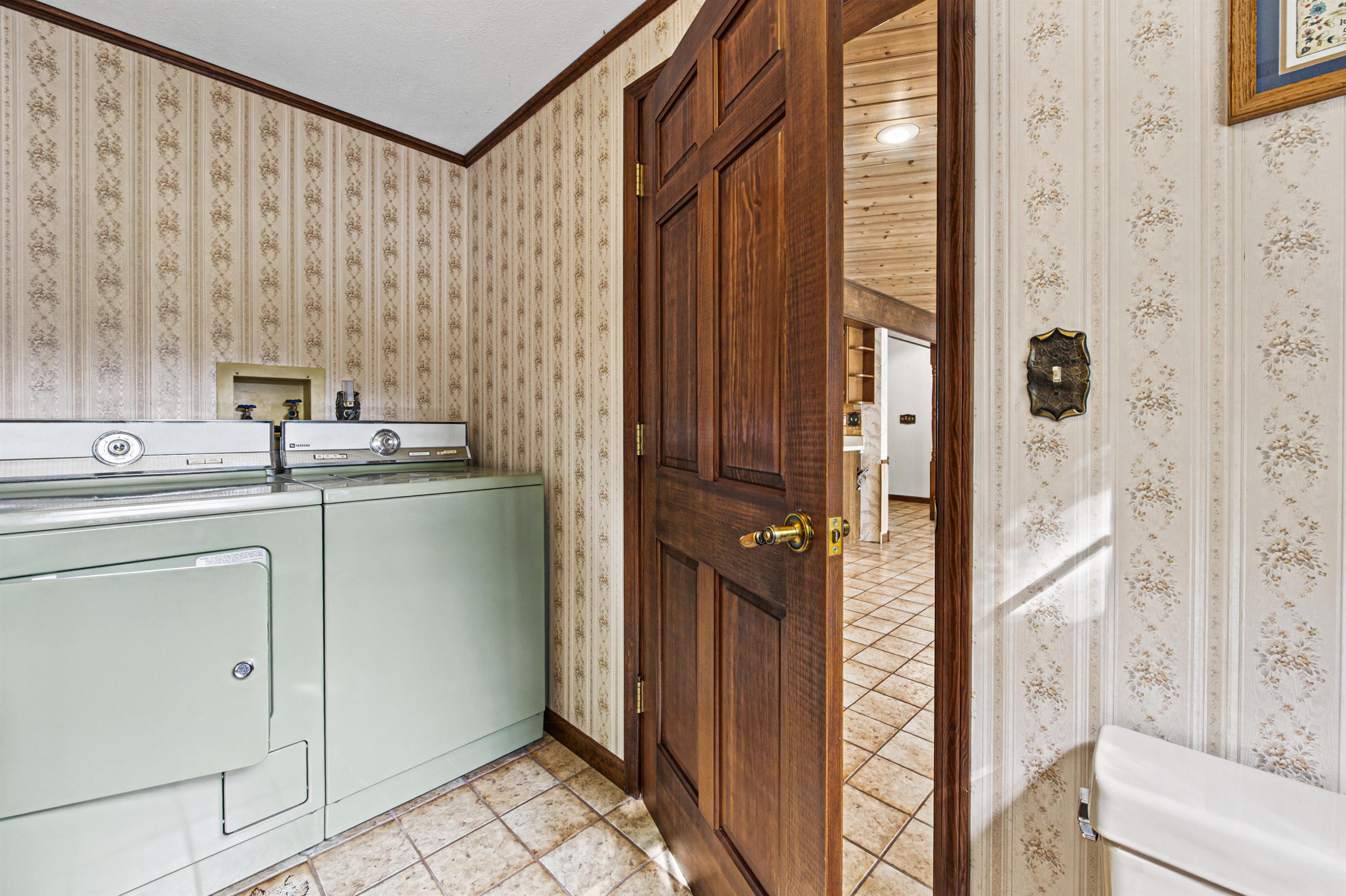 2131 Lancaster Heights Road Freeport, IL 61032 - Photo 7 of 43 Gallery Image 7