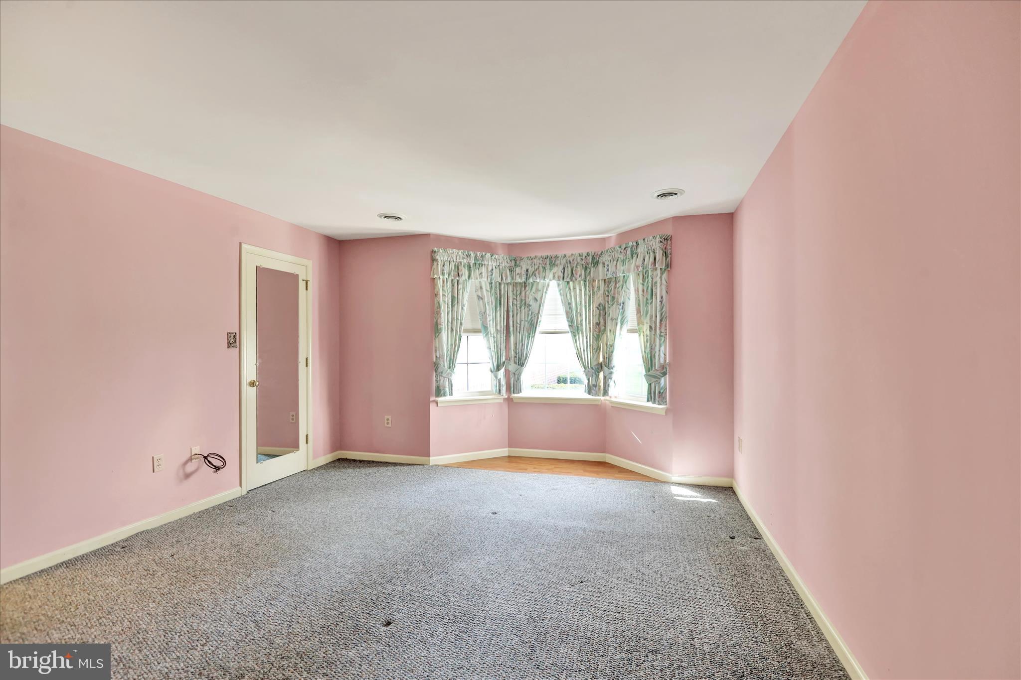 146 Heather Lane Reading, PA 19610 - Photo 20 of 25 a view of room with window