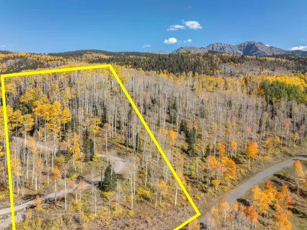 a view of wooden floor and a lake view