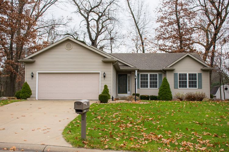 55412 Priem Road Elkhart, IN 46514 - Photo 1 of 25 Gallery Image 1