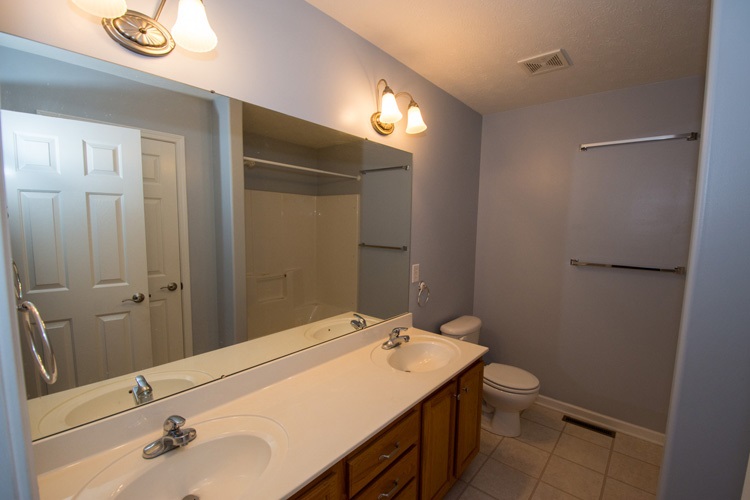 55412 Priem Road Elkhart, IN 46514 - Photo 11 of 25 Gallery Image 11