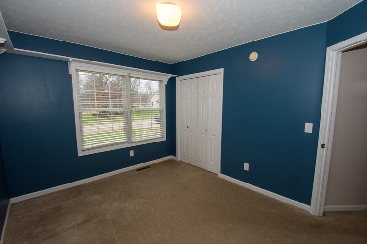 55412 Priem Road Elkhart, IN 46514 - Photo 12 of 25 Gallery Image 12