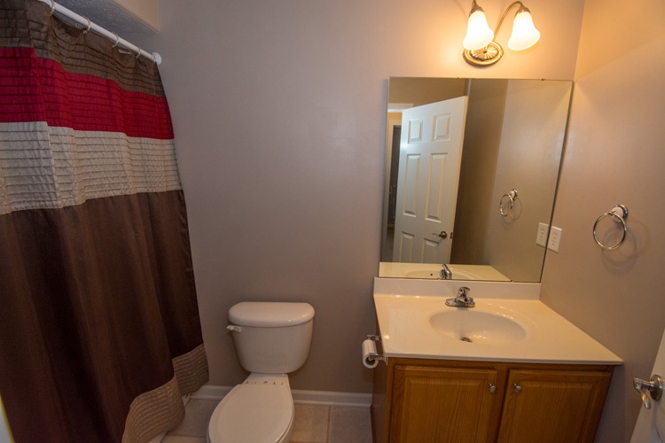 55412 Priem Road Elkhart, IN 46514 - Photo 13 of 25 Gallery Image 13