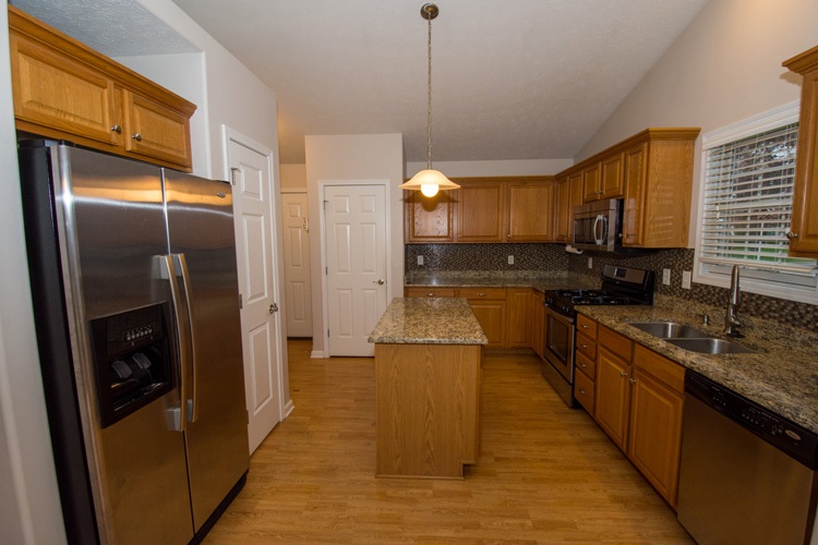 55412 Priem Road Elkhart, IN 46514 - Photo 19 of 25 Gallery Image 19