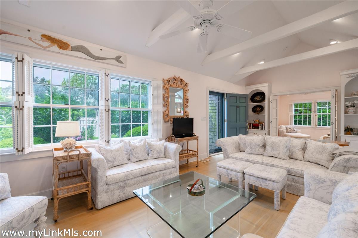 72 Baxter Road Nantucket, MA 02554 - Photo 14 of 35 Gallery Image 14