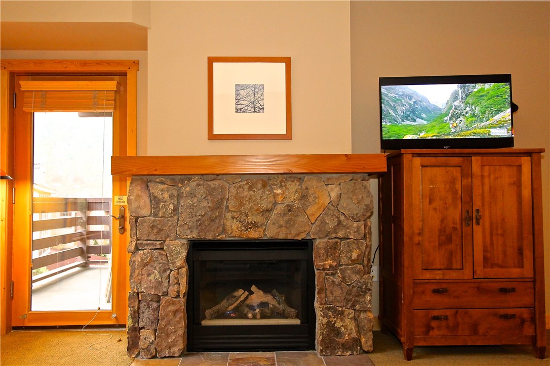 910 Copper Road, Unit 402 Frisco, CO 80443 - Photo 7 of 20 Gallery Image 7