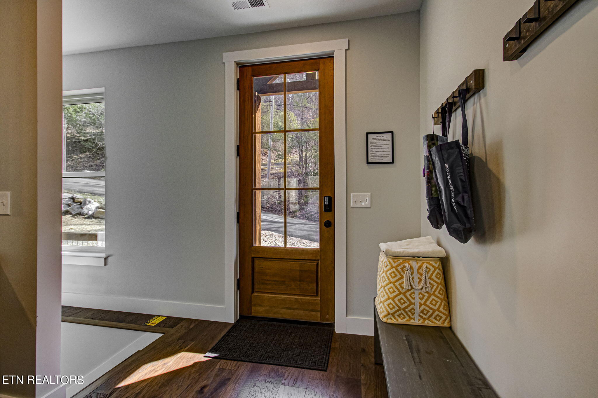 536 Laurel Road Townsend, TN 37882 - Photo 21 of 60 Front Door - Foyer