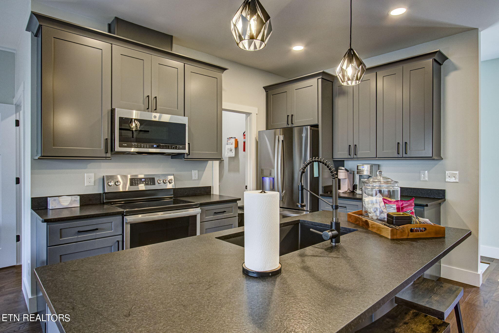 536 Laurel Road Townsend, TN 37882 - Photo 6 of 60 Kitchen Island