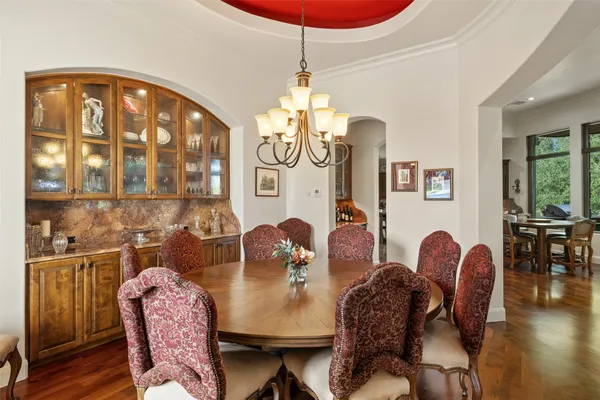 $1,750,000 | 105 Cog Hill Court, Austin, TX 78738