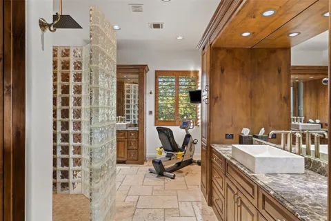 $1,750,000 | 105 Cog Hill Court, Austin, TX 78738