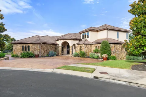 $1,750,000 | 105 Cog Hill Court, Austin, TX 78738